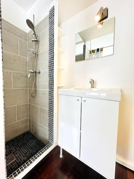 Studio Green Velvet Apartment Лаон Екстериор снимка